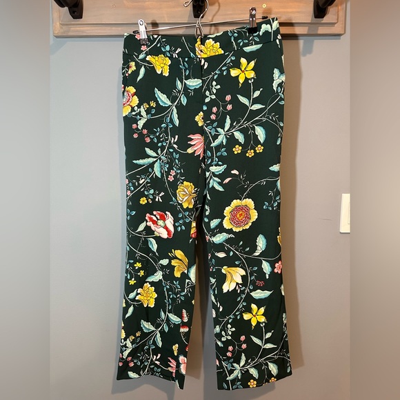 LOFT Pants - LOFT Petites Mid-Rise Straight Pants in Green Vine Floral Print